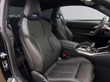 BMW M4 Competition Coupé [HK Sound  HUD  RFK]