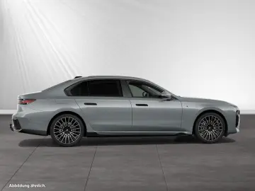 BMW 740d xDrive Inkl. € 1.190 Zubehörbonus M Sport A