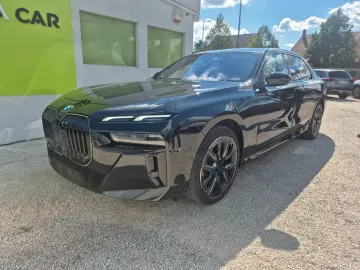 BMW 740 d xDrive M Sport Sky B&W Massage