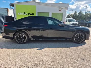BMW 740 d xDrive M Sport Sky B&W Massage