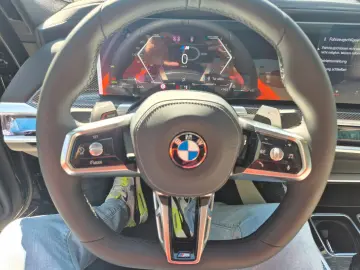 BMW 740 d xDrive M Sport Sky B&W Massage