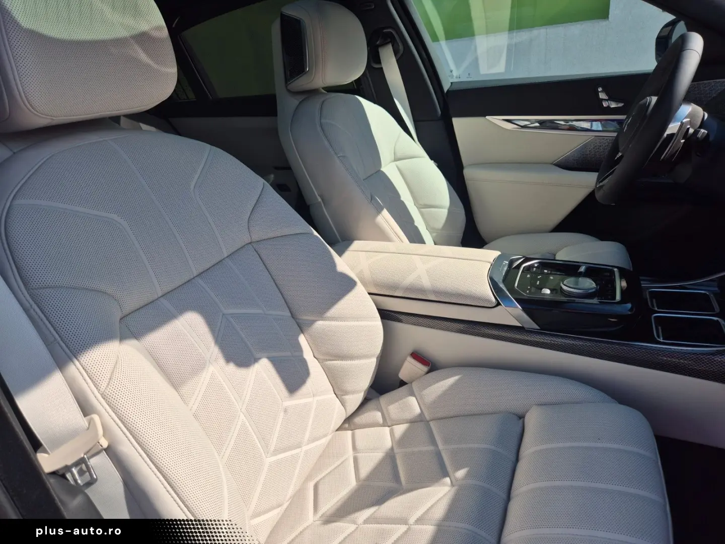 BMW 740 d xDrive M Sport Sky B&W Massage