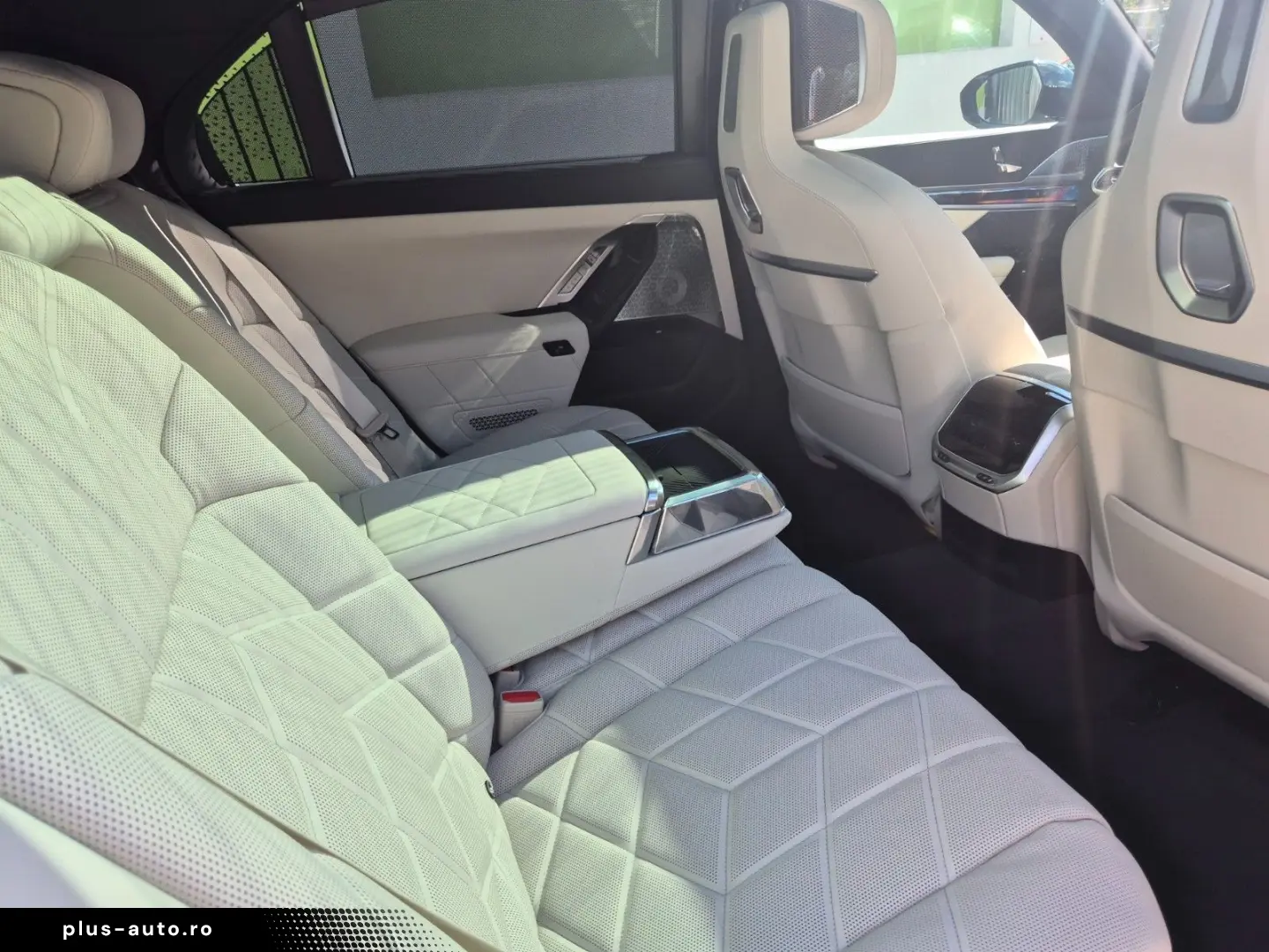 BMW 740 d xDrive M Sport Sky B&W Massage