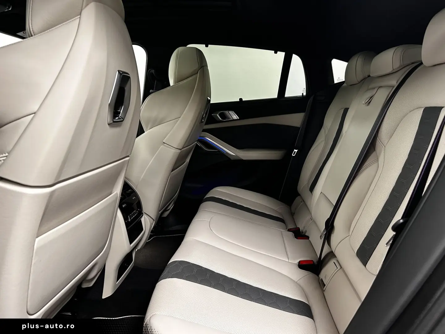 BMW X6 M Competition Harman Kardon Pano. AHK Massage