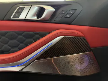 BMW X5 M Competition B&W AHK Pano HUD Memory Massage