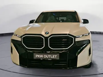 BMW XM 4.4 B&W AHK M Driver's Package