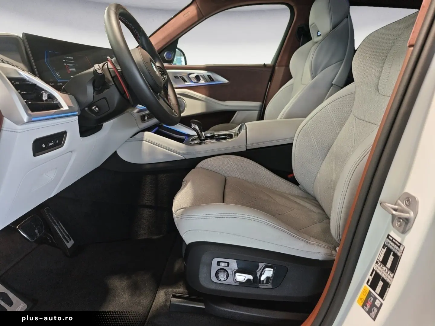 BMW XM 4.4 B&W AHK M Driver's Package