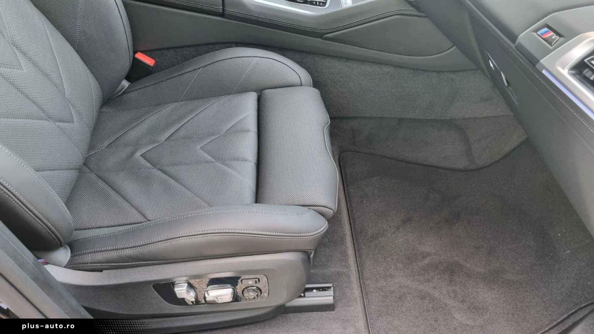 BMW XM 4.4i V8 LNP 190€ 8 Fach Bereift