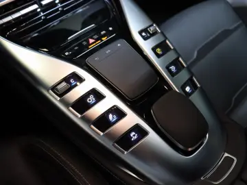 MERCEDES-BENZ AMG GT 63 S 4M