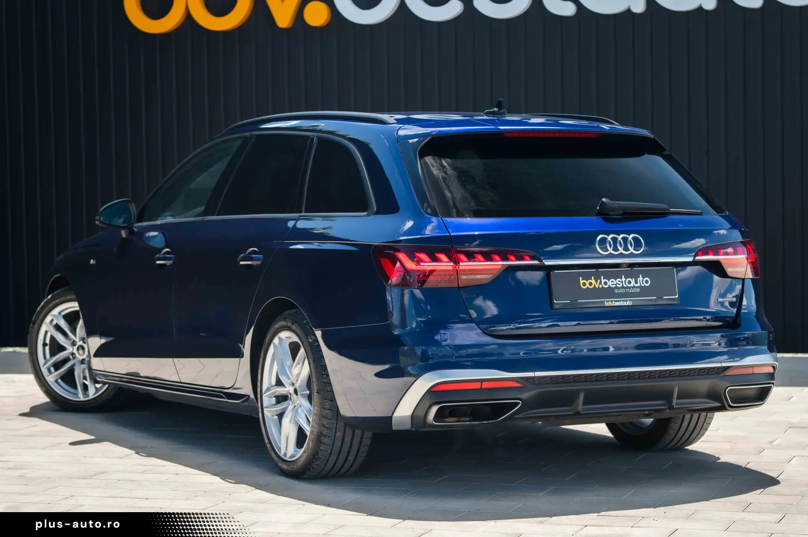 Audi A4 Avant 40 TDI quattro S tronic S line