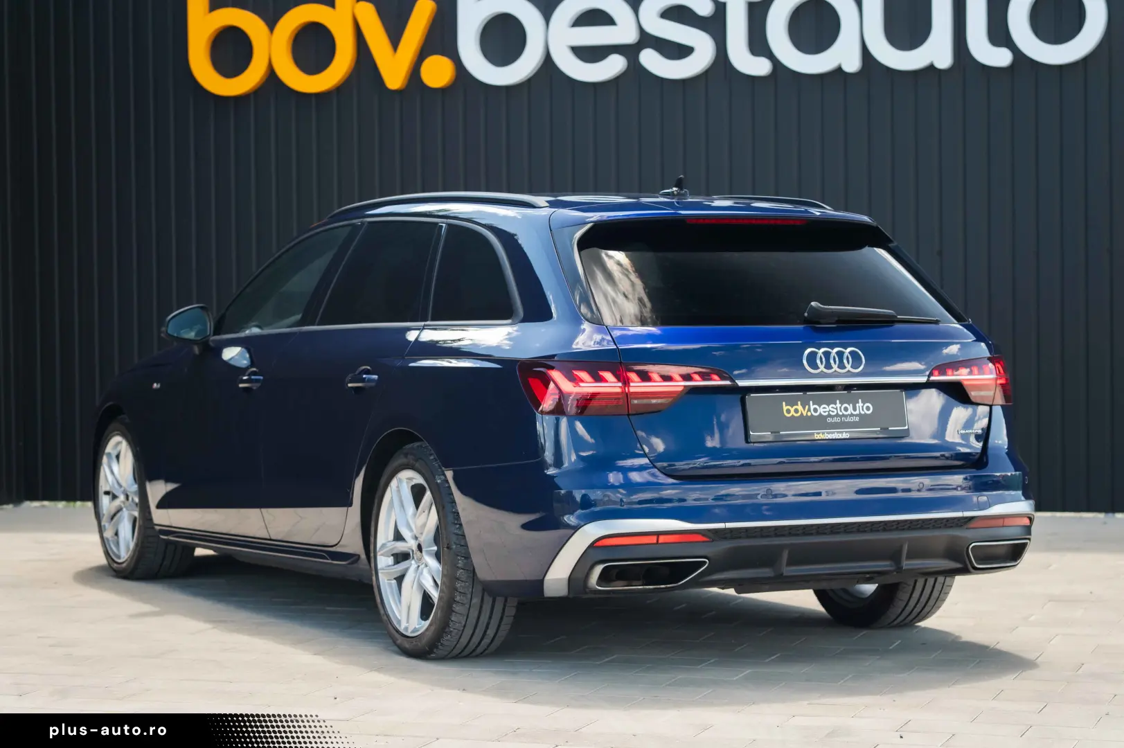 Audi A4 Avant 40 TDI quattro S tronic S line