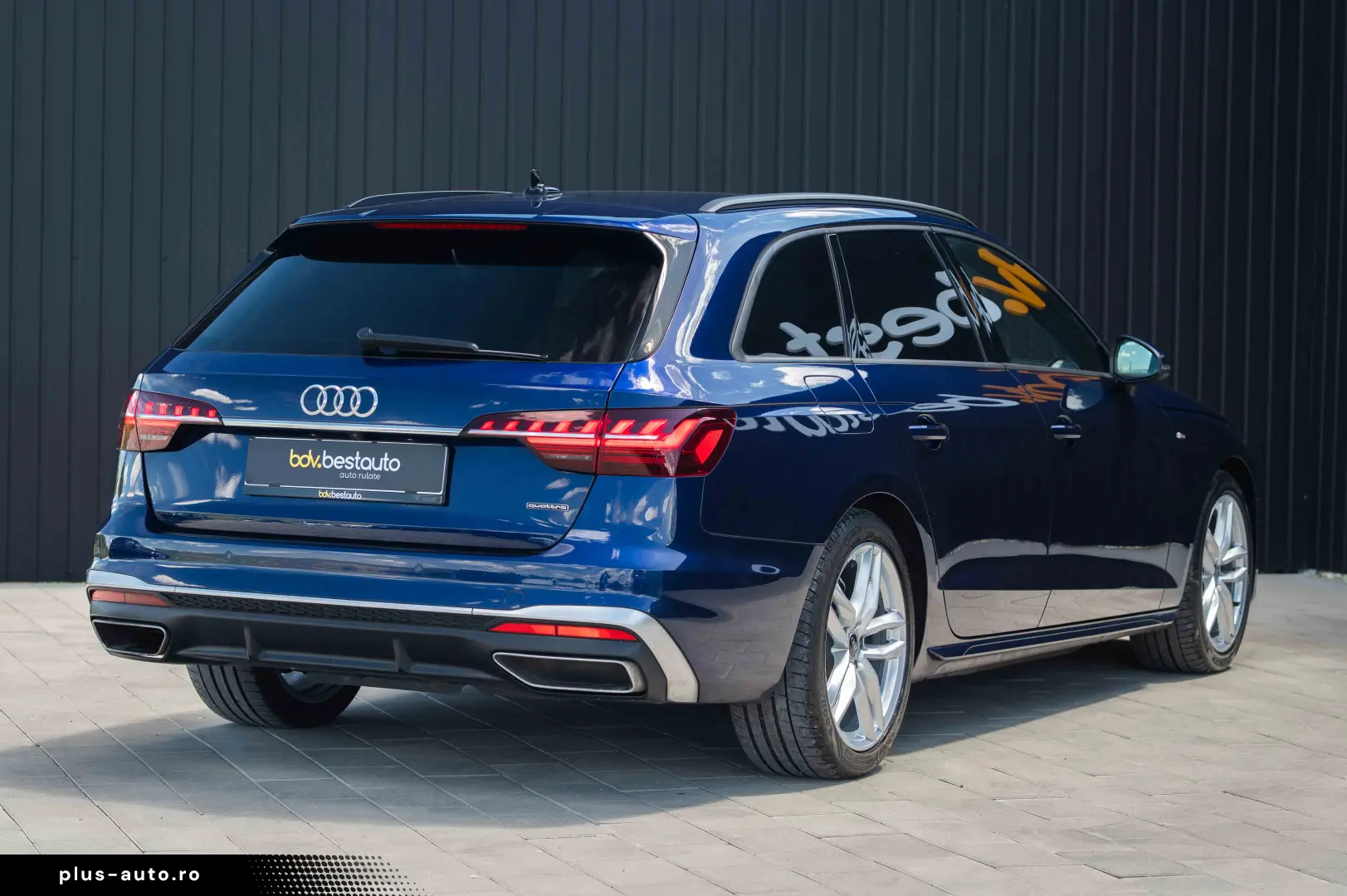 Audi A4 Avant 40 TDI quattro S tronic S line