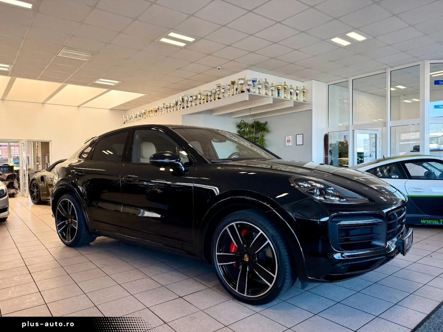 PORSCHE Cayenne Coupe GTS Luftfederung HeadUp ACC 22