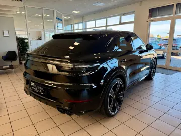 PORSCHE Cayenne Coupe GTS Luftfederung HeadUp ACC 22