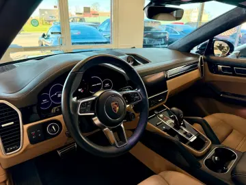 PORSCHE Cayenne Coupe GTS Luftfederung HeadUp ACC 22