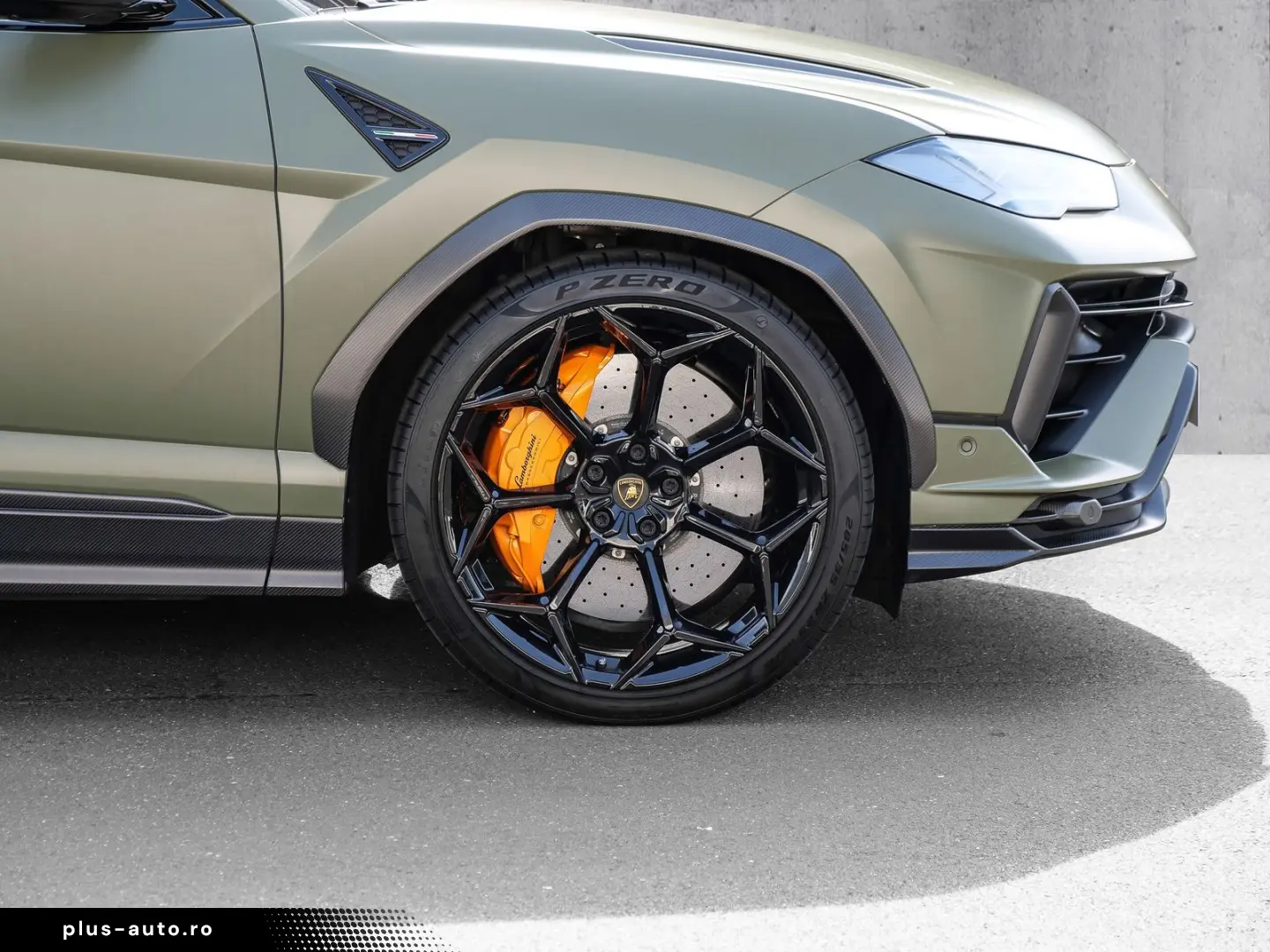 LAMBORGHINI Urus Performante Verde Turbine  Pano  B&O