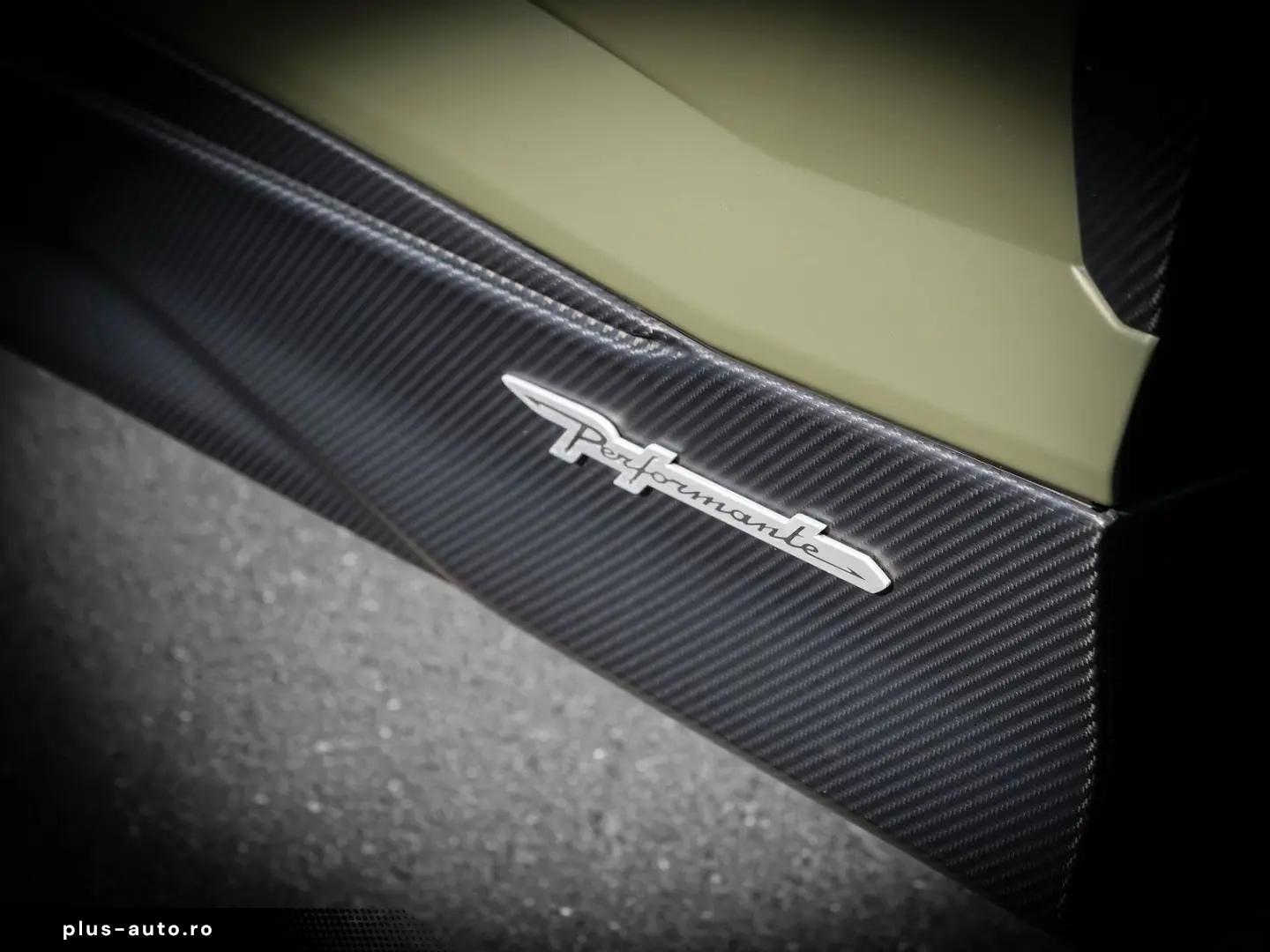 LAMBORGHINI Urus Performante Verde Turbine  Pano  B&O