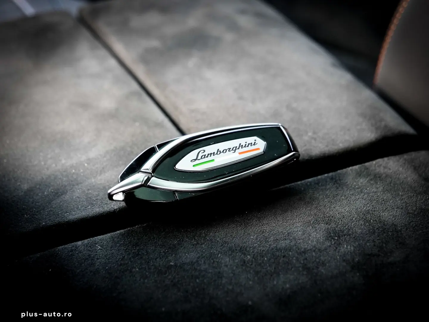 LAMBORGHINI Urus Performante Verde Turbine  Pano  B&O