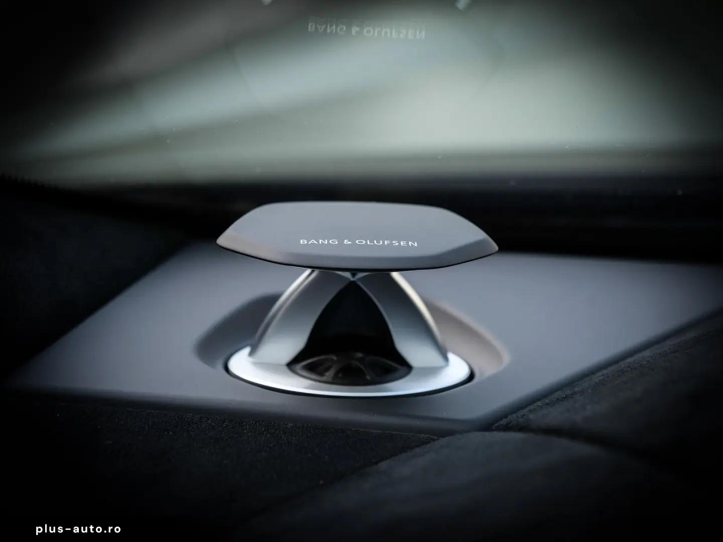 LAMBORGHINI Urus Performante Verde Turbine  Pano  B&O
