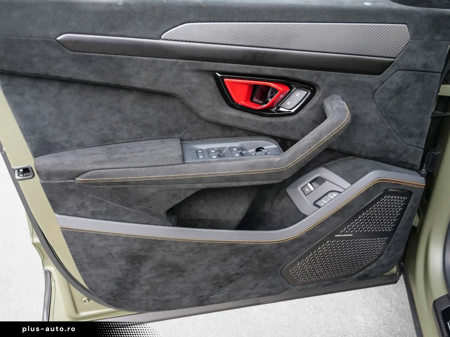 LAMBORGHINI Urus Performante Verde Turbine  Pano  B&O