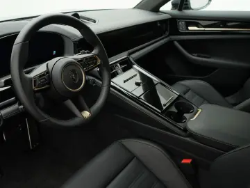 PORSCHE Panamera Turbo S E-Hybrid
