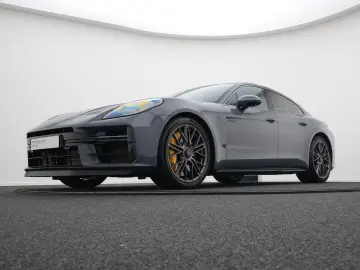 PORSCHE Panamera Turbo S E-Hybrid