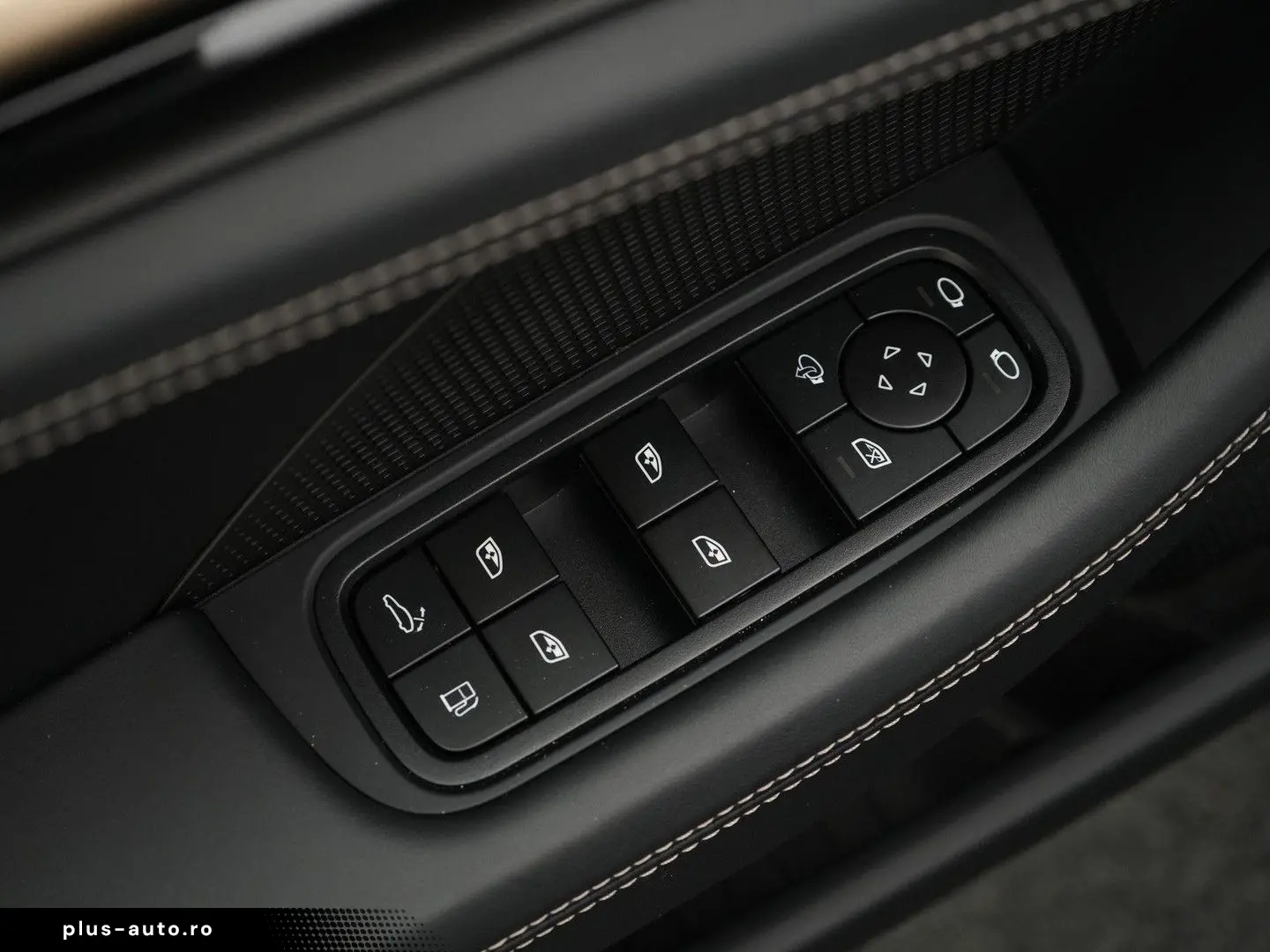 PORSCHE Panamera Turbo S E-Hybrid
