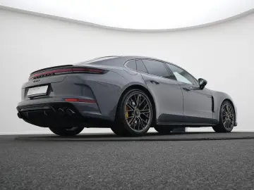 PORSCHE Panamera Turbo S E-Hybrid