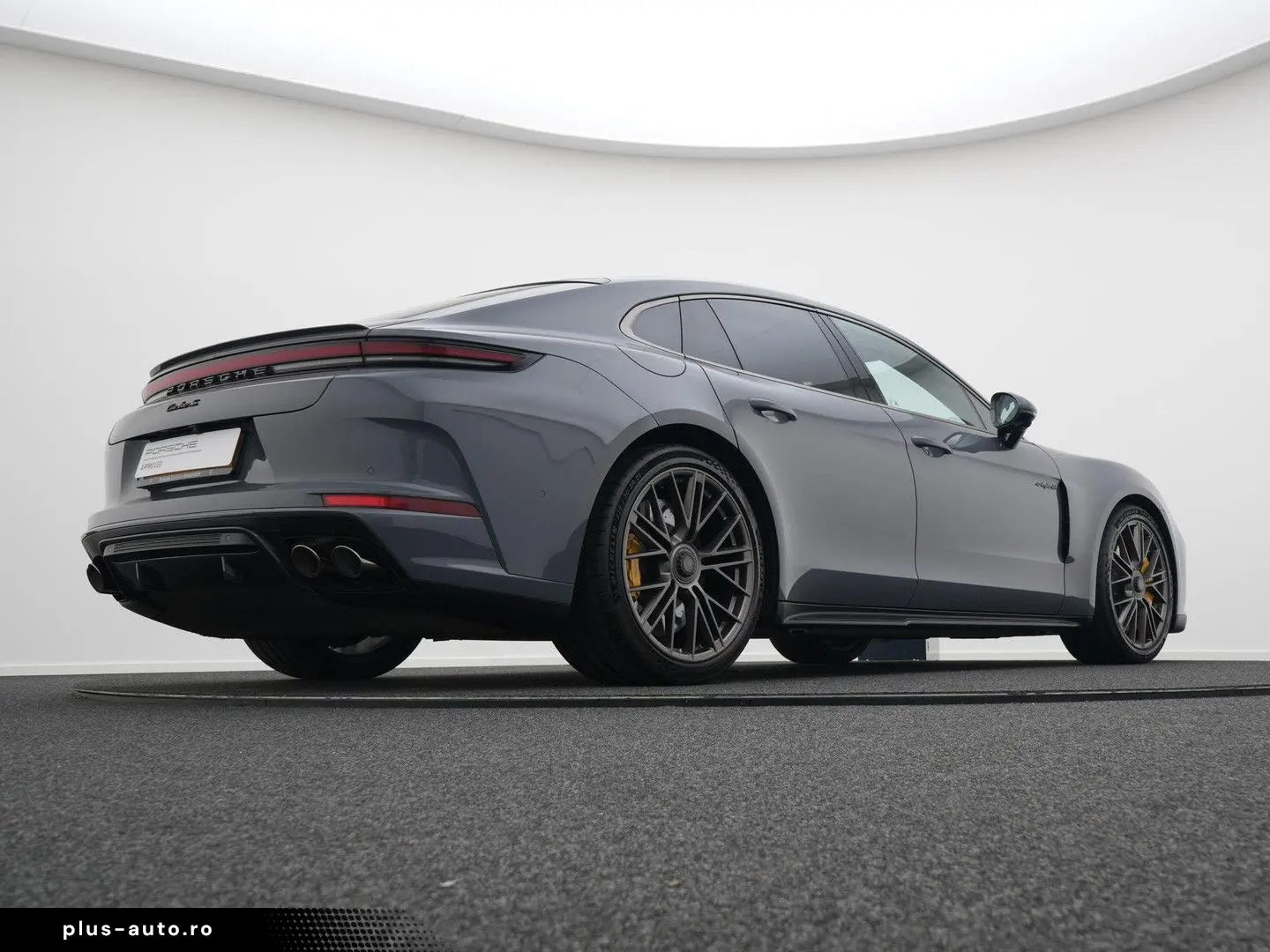 PORSCHE Panamera Turbo S E-Hybrid