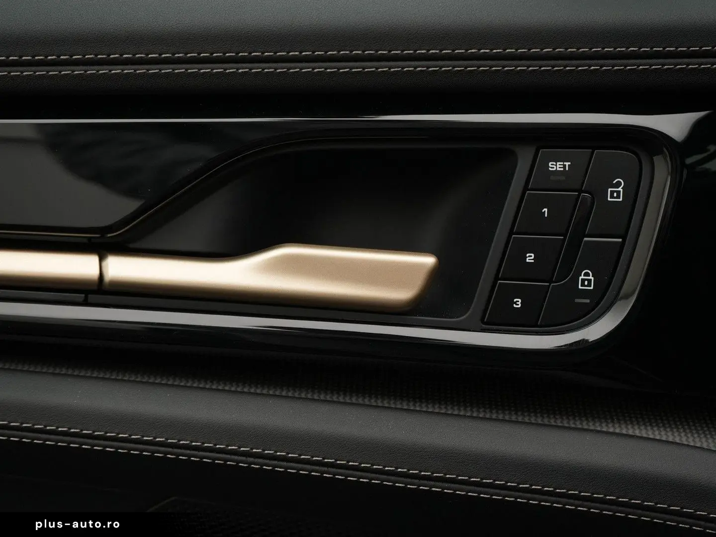 PORSCHE Panamera Turbo S E-Hybrid