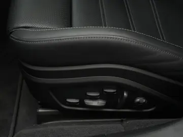 PORSCHE Panamera Turbo S E-Hybrid