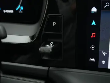 PORSCHE Panamera Turbo S E-Hybrid
