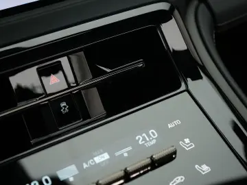 PORSCHE Panamera Turbo S E-Hybrid