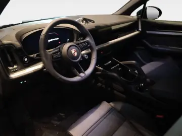 PORSCHE Cayenne E-Hybrid HA-Lenk SpDes SpAbg Luft ACC 22