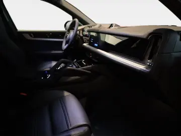 PORSCHE Cayenne E-Hybrid HA-Lenk SpDes SpAbg Luft ACC 22
