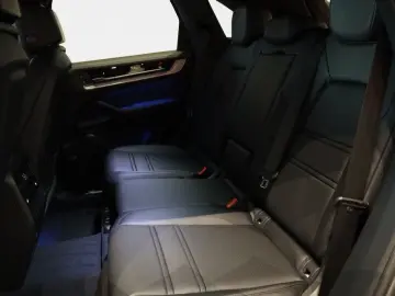 PORSCHE Cayenne E-Hybrid HA-Lenk SpDes SpAbg Luft ACC 22