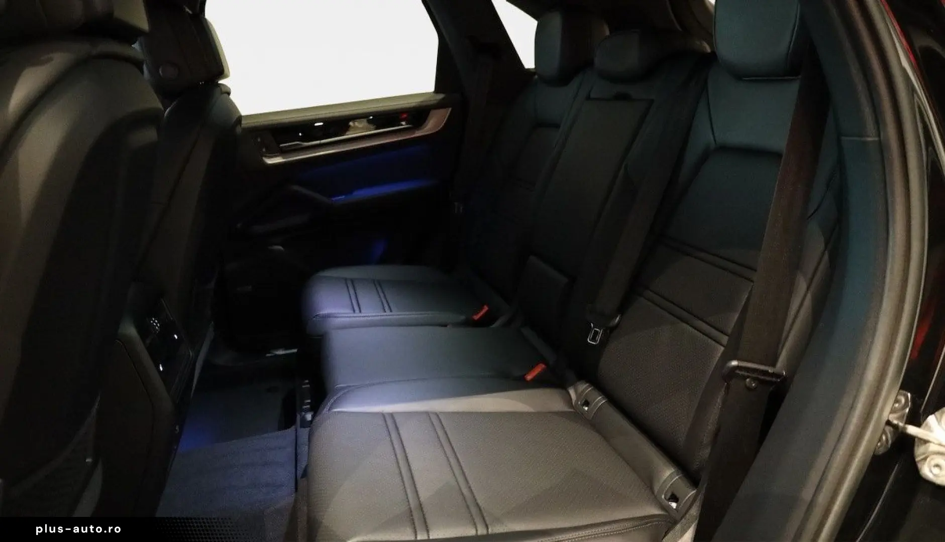 PORSCHE Cayenne E-Hybrid HA-Lenk SpDes SpAbg Luft ACC 22
