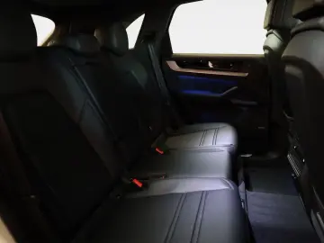 PORSCHE Cayenne E-Hybrid HA-Lenk SpDes SpAbg Luft ACC 22