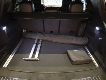 PORSCHE Cayenne E-Hybrid HA-Lenk SpDes SpAbg Luft ACC 22
