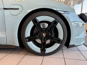 PORSCHE Taycan 4S Perfomance SportDesign HeadUp 21