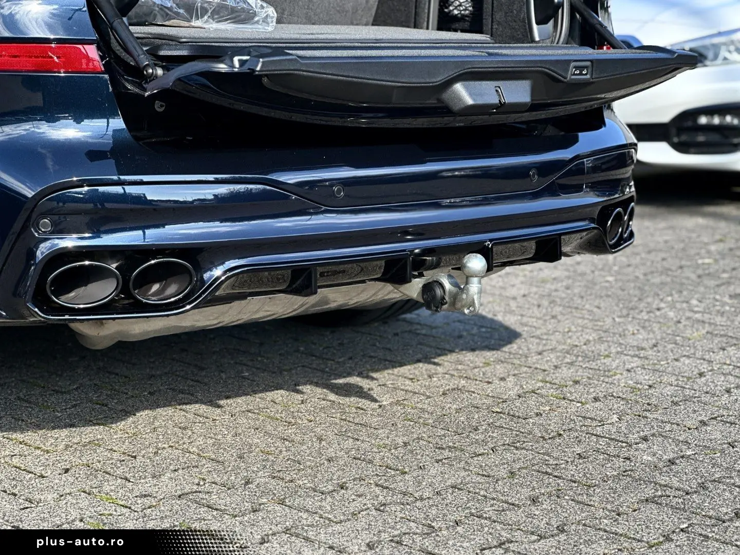 ALPINA XB7 Black Line AHK B&W HiFi Standheizung