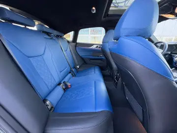 ALPINA D4 S Gran Coupe  Glasdach StdHzg 1Hd MwSt