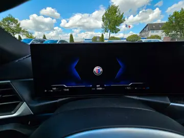 ALPINA D4 S Gran Coupe  Glasdach StdHzg 1Hd MwSt