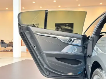ALPINA B8 Biturbo Gran Coupe Laserlicht WLAN Panorama