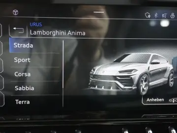 LAMBORGHINI Urus  4.0 V8 Sport PANO SOFT B&O 23