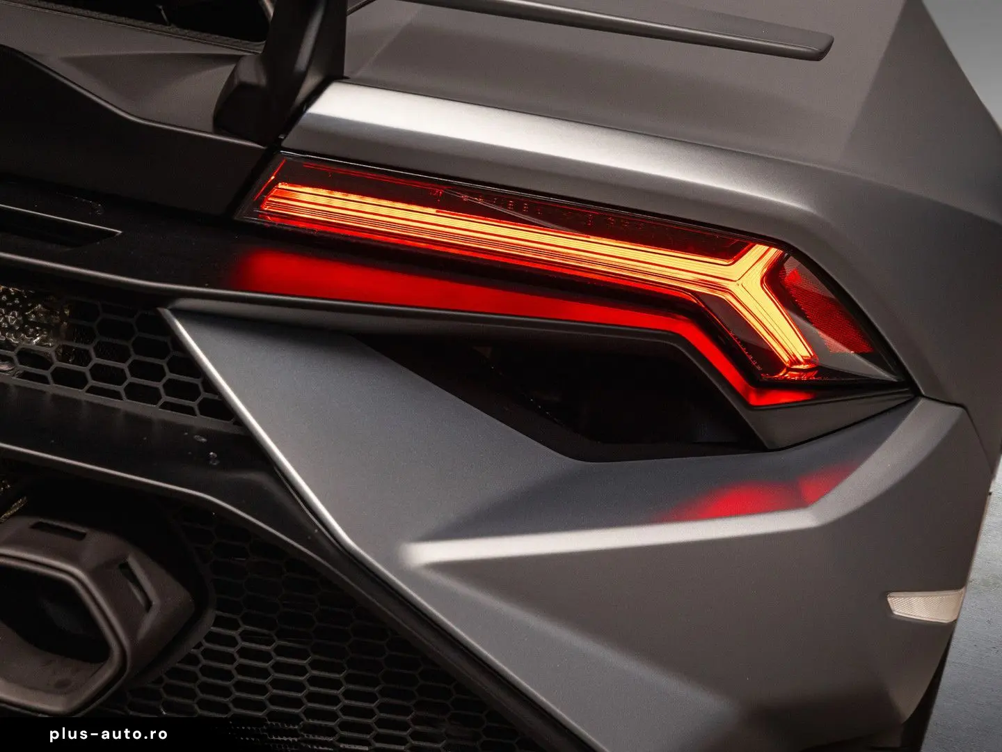 LAMBORGHINI Huracán Tecnica MY2023   Grigio Artis Matte