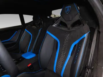 LAMBORGHINI Huracán Tecnica MY2023   Grigio Artis Matte