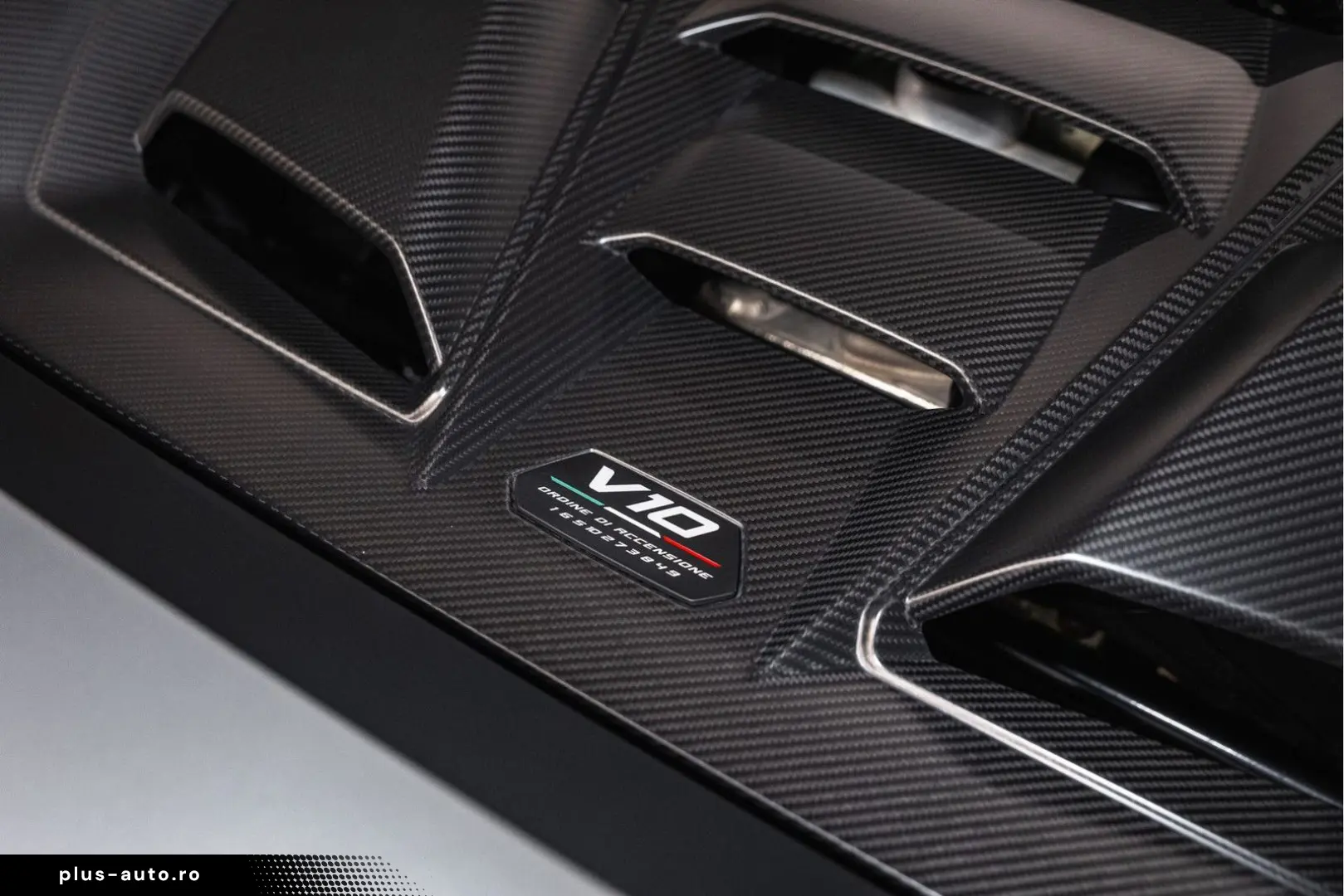 LAMBORGHINI Huracán Tecnica MY2023   Grigio Artis Matte