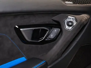 LAMBORGHINI Huracán Tecnica MY2023   Grigio Artis Matte