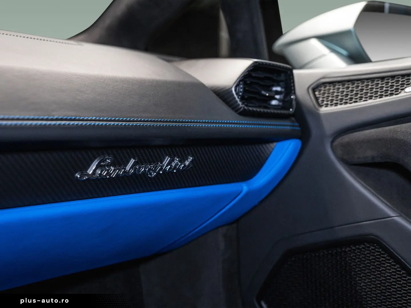 LAMBORGHINI Huracán Tecnica MY2023   Grigio Artis Matte